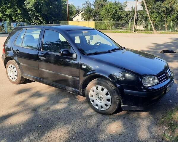 Черный Фольксваген Гольф, объемом двигателя 1.39 л и пробегом 185 тыс. км за 4000 $, фото 1 на Automoto.ua