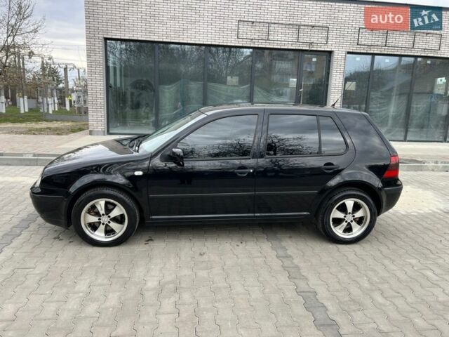 Черный Фольксваген Гольф, объемом двигателя 1.6 л и пробегом 219 тыс. км за 4100 $, фото 2 на Automoto.ua