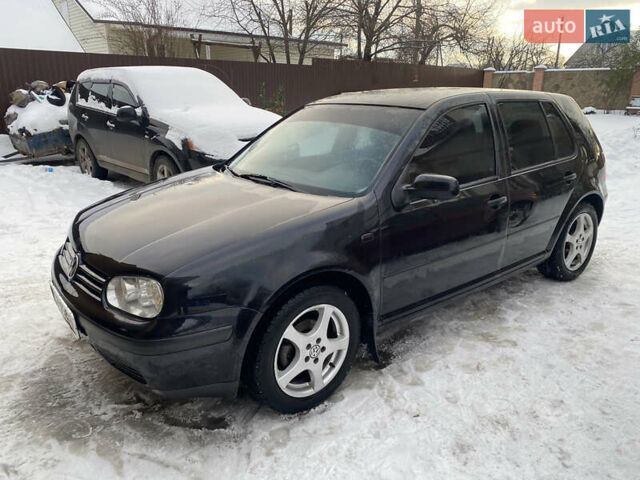Черный Фольксваген Гольф, объемом двигателя 1.39 л и пробегом 275 тыс. км за 3850 $, фото 10 на Automoto.ua