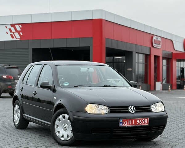 Черный Фольксваген Гольф, объемом двигателя 1.39 л и пробегом 267 тыс. км за 4150 $, фото 7 на Automoto.ua