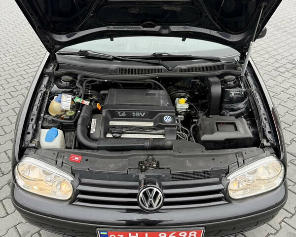 Черный Фольксваген Гольф, объемом двигателя 1.39 л и пробегом 267 тыс. км за 4150 $, фото 50 на Automoto.ua