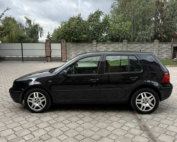 Черный Фольксваген Гольф, объемом двигателя 1.6 л и пробегом 253 тыс. км за 3999 $, фото 7 на Automoto.ua