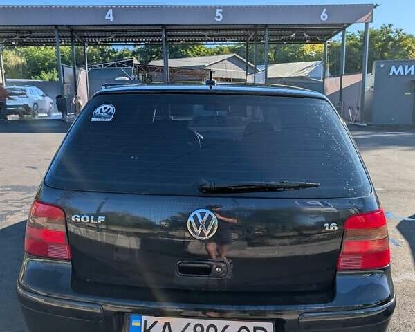 Чорний Фольксваген Гольф, об'ємом двигуна 1.6 л та пробігом 223 тис. км за 4500 $, фото 1 на Automoto.ua
