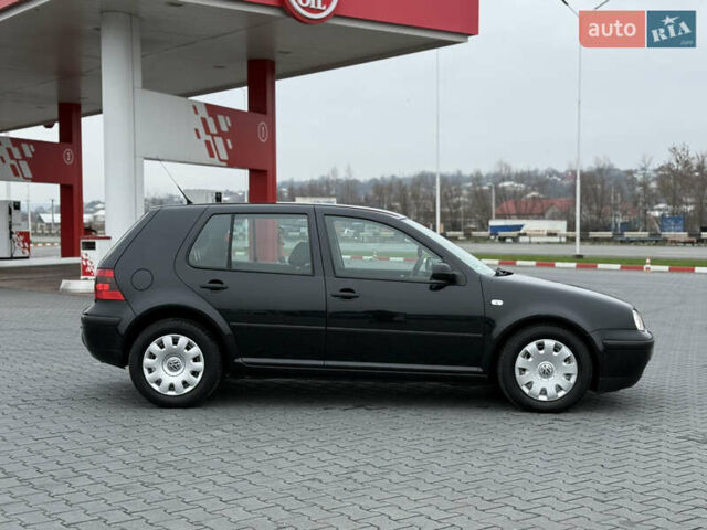 Черный Фольксваген Гольф, объемом двигателя 1.39 л и пробегом 267 тыс. км за 4150 $, фото 18 на Automoto.ua