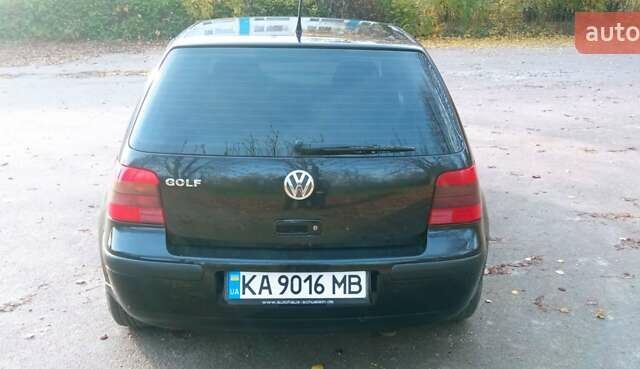 Черный Фольксваген Гольф, объемом двигателя 1.4 л и пробегом 315 тыс. км за 4800 $, фото 2 на Automoto.ua