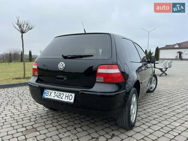 Черный Фольксваген Гольф, объемом двигателя 1.39 л и пробегом 262 тыс. км за 3800 $, фото 8 на Automoto.ua