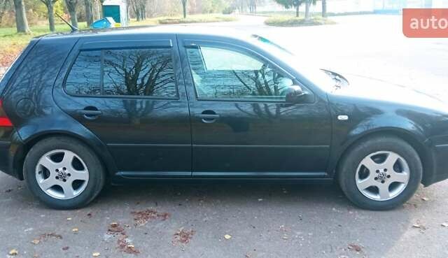 Черный Фольксваген Гольф, объемом двигателя 1.4 л и пробегом 315 тыс. км за 4800 $, фото 4 на Automoto.ua