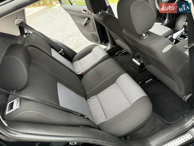 Черный Фольксваген Гольф, объемом двигателя 0 л и пробегом 187 тыс. км за 4790 $, фото 80 на Automoto.ua