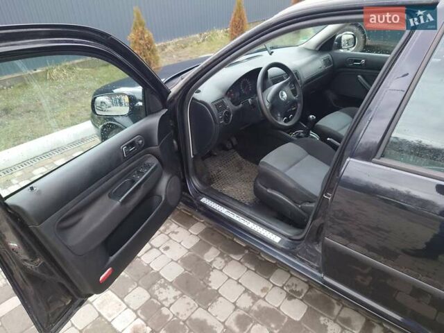 Черный Фольксваген Гольф, объемом двигателя 1.6 л и пробегом 259 тыс. км за 4700 $, фото 8 на Automoto.ua