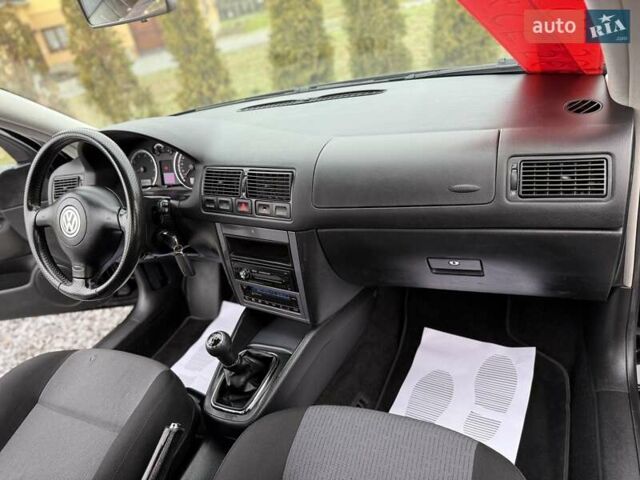 Черный Фольксваген Гольф, объемом двигателя 0 л и пробегом 187 тыс. км за 4790 $, фото 69 на Automoto.ua