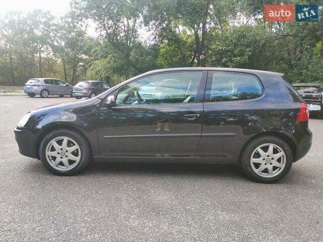 Черный Фольксваген Гольф, объемом двигателя 1.4 л и пробегом 277 тыс. км за 4800 $, фото 3 на Automoto.ua