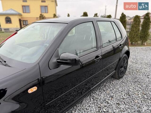 Черный Фольксваген Гольф, объемом двигателя 0 л и пробегом 187 тыс. км за 4790 $, фото 28 на Automoto.ua