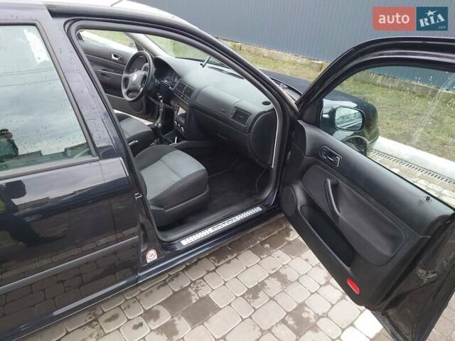 Черный Фольксваген Гольф, объемом двигателя 1.6 л и пробегом 259 тыс. км за 4700 $, фото 9 на Automoto.ua