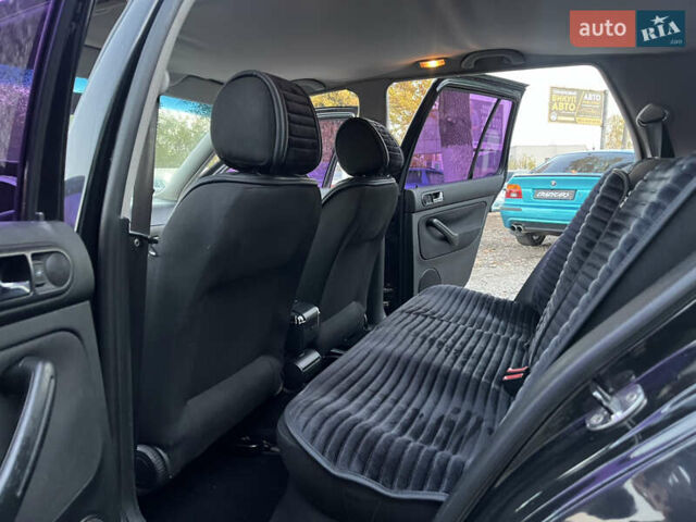 Чорний Фольксваген Гольф, об'ємом двигуна 1.6 л та пробігом 241 тис. км за 3900 $, фото 12 на Automoto.ua