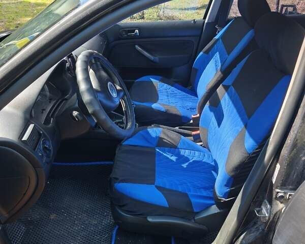 Фольксваген Гольф 2003 у Рівному на Automoto.ua Чорний Фольксваген Гольф, об'ємом двигуна 1.39 л та пробігом 341 тис. км за 4000 $, фото 1 на Automoto.ua