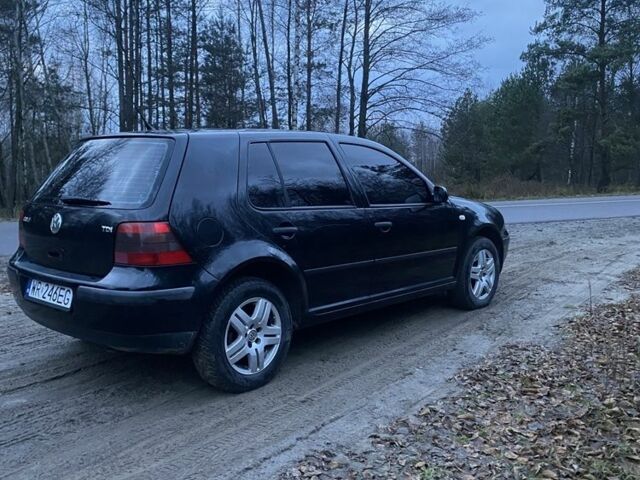 Черный Фольксваген Гольф, объемом двигателя 1.9 л и пробегом 340 тыс. км за 2300 $, фото 1 на Automoto.ua