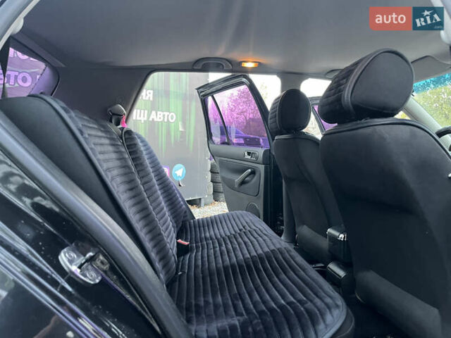 Чорний Фольксваген Гольф, об'ємом двигуна 1.6 л та пробігом 241 тис. км за 3900 $, фото 16 на Automoto.ua