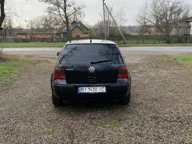 Черный Фольксваген Гольф, объемом двигателя 1.4 л и пробегом 230 тыс. км за 4000 $, фото 5 на Automoto.ua