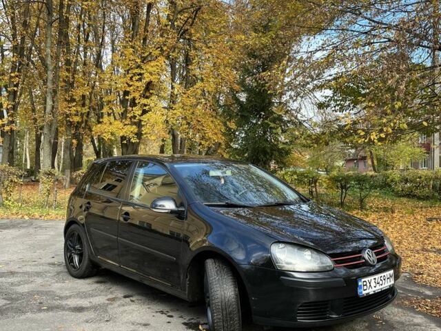 Черный Фольксваген Гольф, объемом двигателя 1.4 л и пробегом 248 тыс. км за 5400 $, фото 5 на Automoto.ua