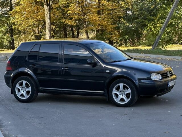 Черный Фольксваген Гольф, объемом двигателя 1.6 л и пробегом 324 тыс. км за 3900 $, фото 3 на Automoto.ua