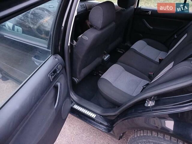 Чорний Фольксваген Гольф, об'ємом двигуна 1.4 л та пробігом 192 тис. км за 3500 $, фото 3 на Automoto.ua