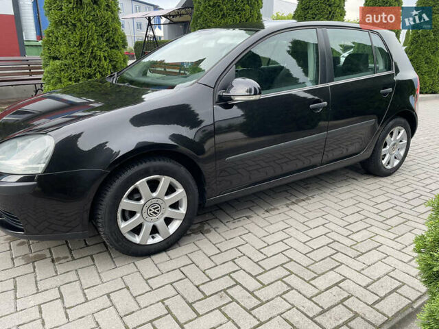 Черный Фольксваген Гольф, объемом двигателя 1.6 л и пробегом 237 тыс. км за 5150 $, фото 8 на Automoto.ua