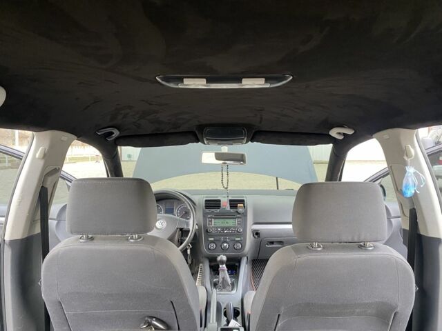 Черный Фольксваген Гольф, объемом двигателя 2 л и пробегом 251 тыс. км за 4500 $, фото 17 на Automoto.ua