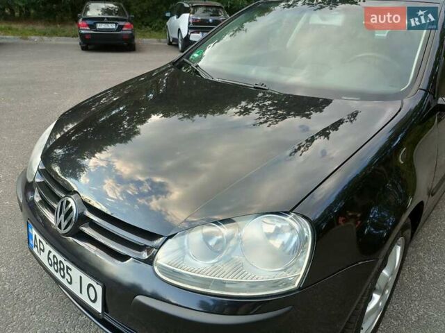 Черный Фольксваген Гольф, объемом двигателя 1.4 л и пробегом 277 тыс. км за 4800 $, фото 1 на Automoto.ua