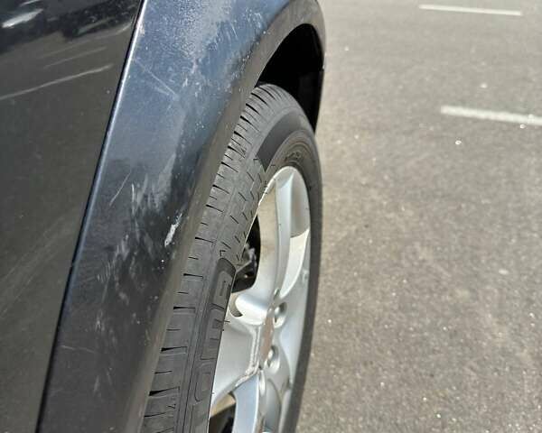 Черный Фольксваген Гольф, объемом двигателя 1.39 л и пробегом 246 тыс. км за 4500 $, фото 4 на Automoto.ua