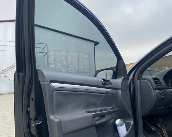 Чорний Фольксваген Гольф, об'ємом двигуна 1.9 л та пробігом 251 тис. км за 4500 $, фото 12 на Automoto.ua