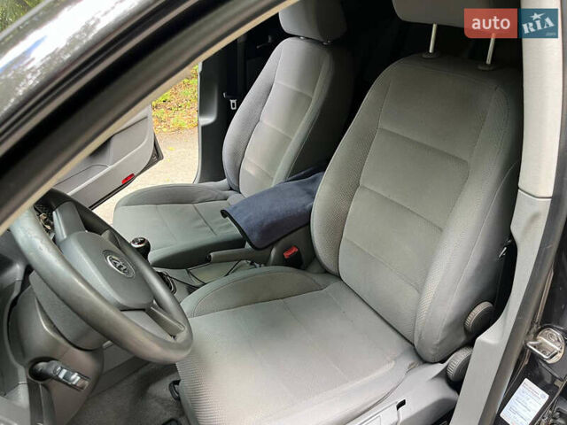 Черный Фольксваген Гольф, объемом двигателя 1.6 л и пробегом 205 тыс. км за 5400 $, фото 14 на Automoto.ua