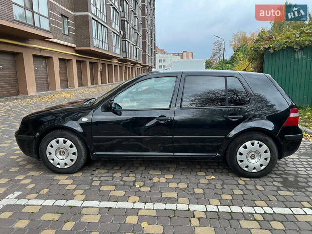 Фольксваген Гольф 2003 у Вінниці на Automoto.ua Чорний Фольксваген Гольф, об'ємом двигуна 1.39 л та пробігом 190 тис. км за 4000 $, фото 1 на Automoto.ua