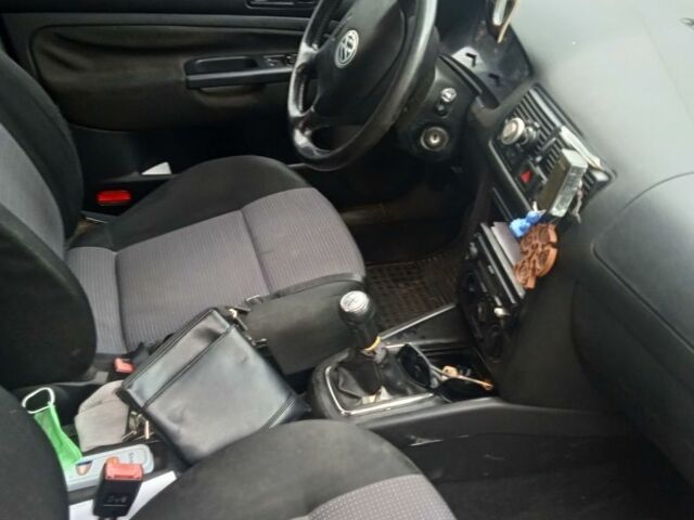 Черный Фольксваген Гольф, объемом двигателя 0 л и пробегом 284 тыс. км за 3200 $, фото 2 на Automoto.ua