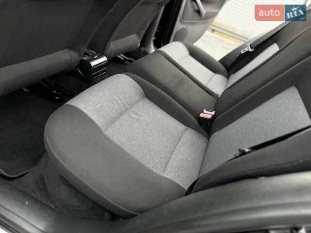 Черный Фольксваген Гольф, объемом двигателя 0 л и пробегом 187 тыс. км за 4790 $, фото 67 на Automoto.ua