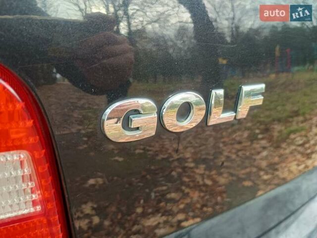 Чорний Фольксваген Гольф, об'ємом двигуна 1.6 л та пробігом 277 тис. км за 4350 $, фото 2 на Automoto.ua