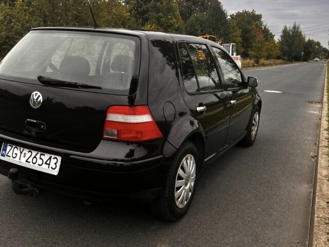 Черный Фольксваген Гольф, объемом двигателя 1.9 л и пробегом 269 тыс. км за 1275 $, фото 2 на Automoto.ua