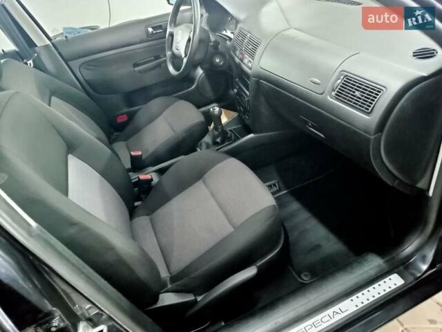 Черный Фольксваген Гольф, объемом двигателя 1.4 л и пробегом 172 тыс. км за 4199 $, фото 37 на Automoto.ua