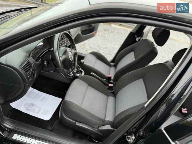 Черный Фольксваген Гольф, объемом двигателя 0 л и пробегом 187 тыс. км за 4790 $, фото 45 на Automoto.ua