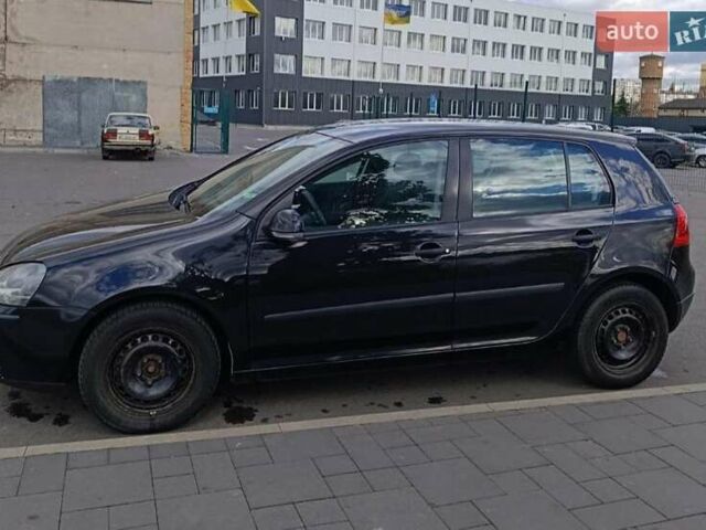 Черный Фольксваген Гольф, объемом двигателя 1.39 л и пробегом 257 тыс. км за 4500 $, фото 3 на Automoto.ua