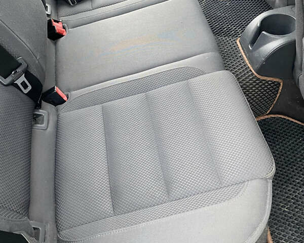 Чорний Фольксваген Гольф, об'ємом двигуна 1.9 л та пробігом 251 тис. км за 4500 $, фото 20 на Automoto.ua