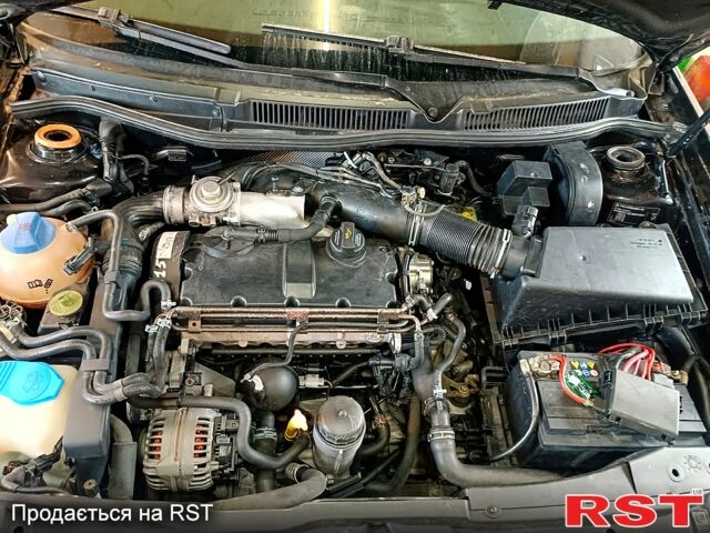 Чорний Фольксваген Гольф, об'ємом двигуна 1.9 л та пробігом 260 тис. км за 5200 $, фото 5 на Automoto.ua