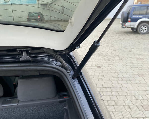 Чорний Фольксваген Гольф, об'ємом двигуна 1.9 л та пробігом 251 тис. км за 4500 $, фото 9 на Automoto.ua