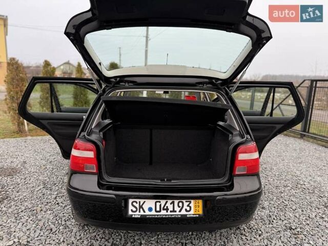 Черный Фольксваген Гольф, объемом двигателя 0 л и пробегом 187 тыс. км за 4790 $, фото 83 на Automoto.ua