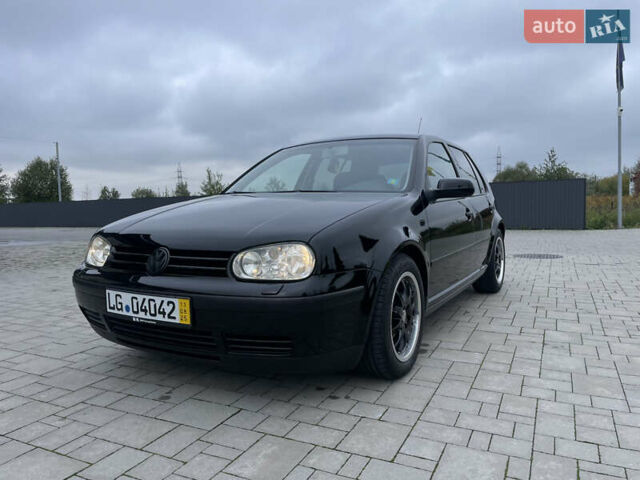 Черный Фольксваген Гольф, объемом двигателя 1.6 л и пробегом 160 тыс. км за 5900 $, фото 4 на Automoto.ua