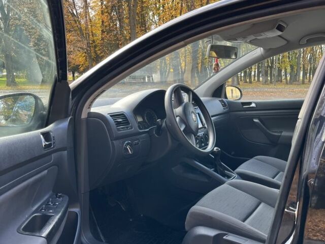 Черный Фольксваген Гольф, объемом двигателя 1.4 л и пробегом 248 тыс. км за 5400 $, фото 7 на Automoto.ua