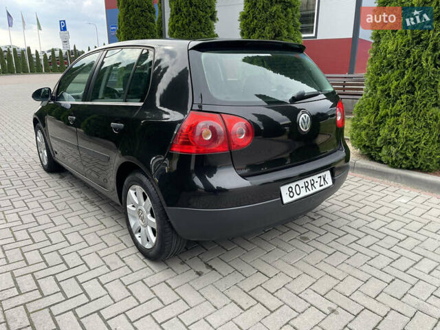 Черный Фольксваген Гольф, объемом двигателя 1.6 л и пробегом 237 тыс. км за 5150 $, фото 6 на Automoto.ua