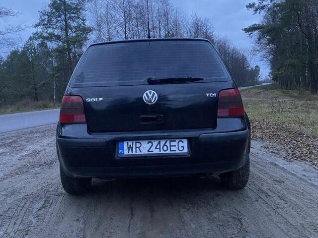 Черный Фольксваген Гольф, объемом двигателя 1.9 л и пробегом 340 тыс. км за 2300 $, фото 3 на Automoto.ua