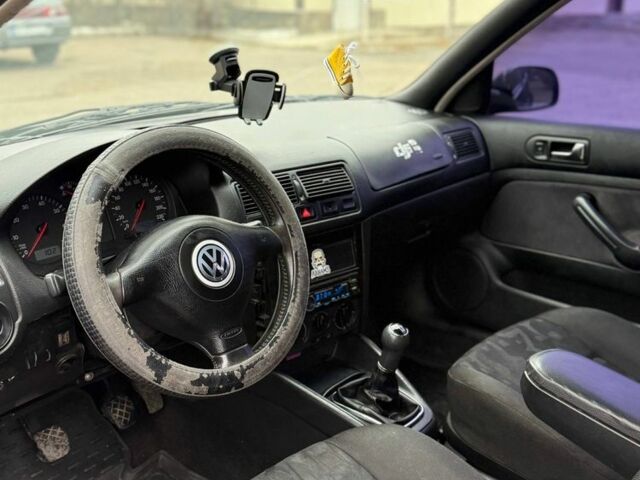 Черный Фольксваген Гольф, объемом двигателя 0 л и пробегом 250 тыс. км за 2250 $, фото 7 на Automoto.ua