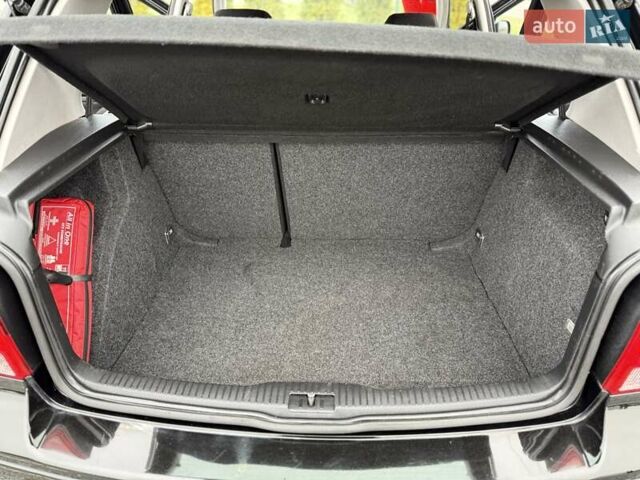 Черный Фольксваген Гольф, объемом двигателя 0 л и пробегом 187 тыс. км за 4790 $, фото 84 на Automoto.ua