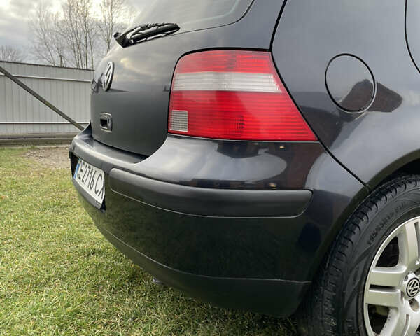 Черный Фольксваген Гольф, объемом двигателя 1.39 л и пробегом 273 тыс. км за 4299 $, фото 15 на Automoto.ua